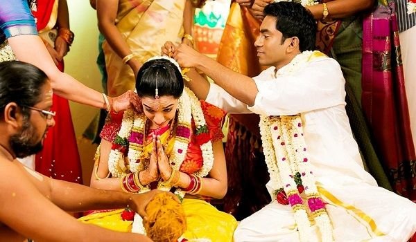 Tamil Nadu Traditional Dress for Female and Male