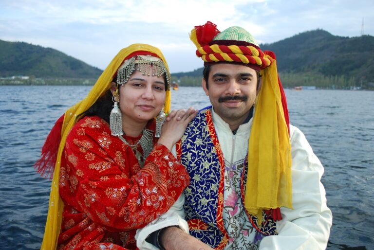 Traditional Dress of Jammu and Kashmir for male and female