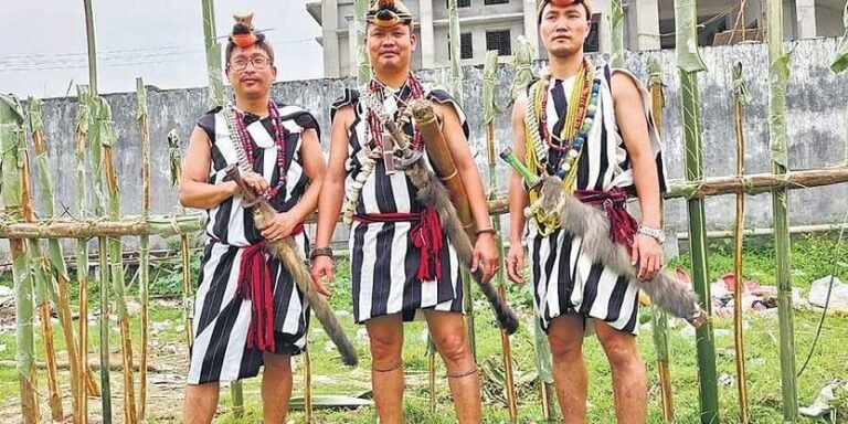Arunachal Pradesh traditional dress for male and female